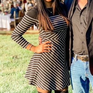 BCBG MAXAZRIA B&W Long Sleeve Dress